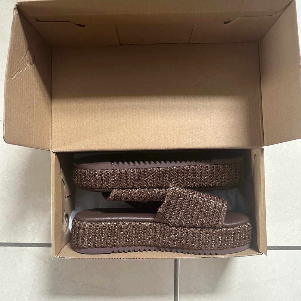 🆕 in Box Anthropologie Matisse Montego platform slides - Picture 8 of 9
